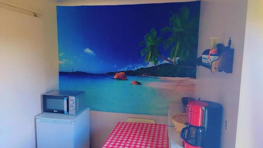 Gîte pour 7 personnes, avec jardin et vue, animaux acceptés à Bugeat - 3