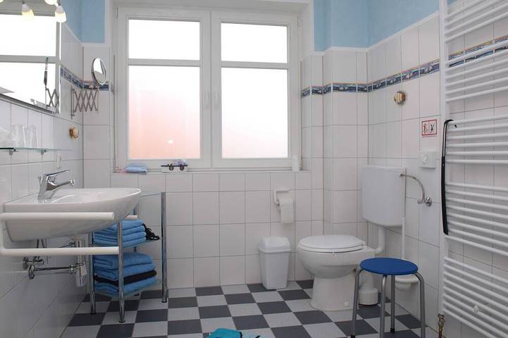 Ferienwohnung für 2 Personen, mit Balkon in Grünendeich - 4