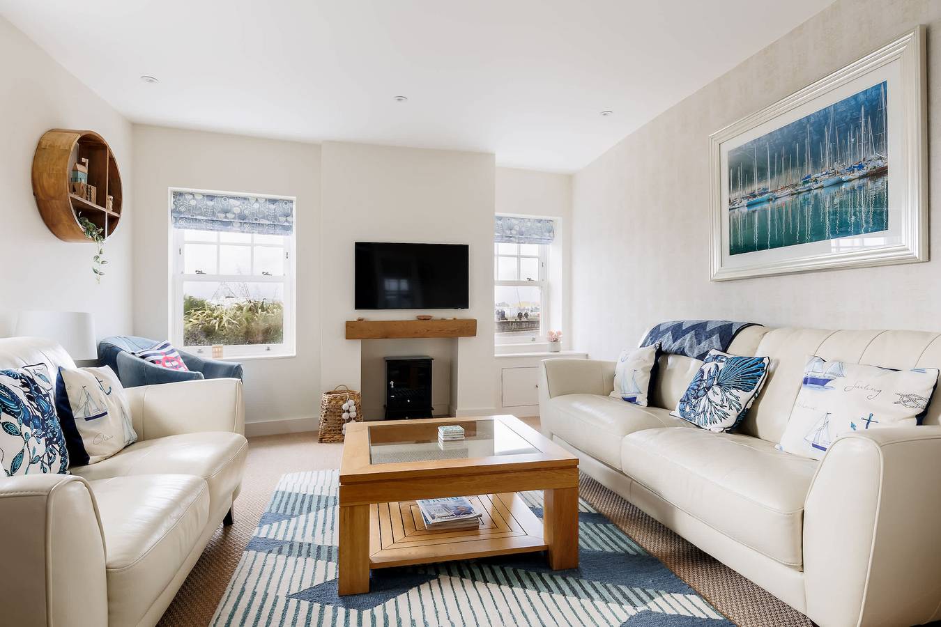 Lobster Cottage - Stone's Throw from  Poole Quay in Poole, Poole Harbour