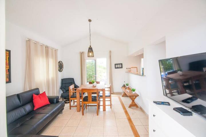 Location de vacances pour 4 personnes, avec jardin et piscine dans Charco del Palo - 3