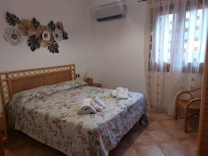 Location de vacances pour 3 personnes, avec vue et jardin à Ustica - 3