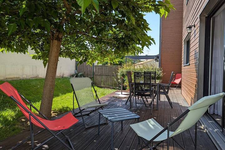 Gîte pour 4 personnes, avec Terrasse et Jardin à Puymoyen