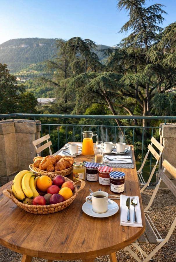 Gîte pour 2 personnes, avec jardin et vue à Millau - 2