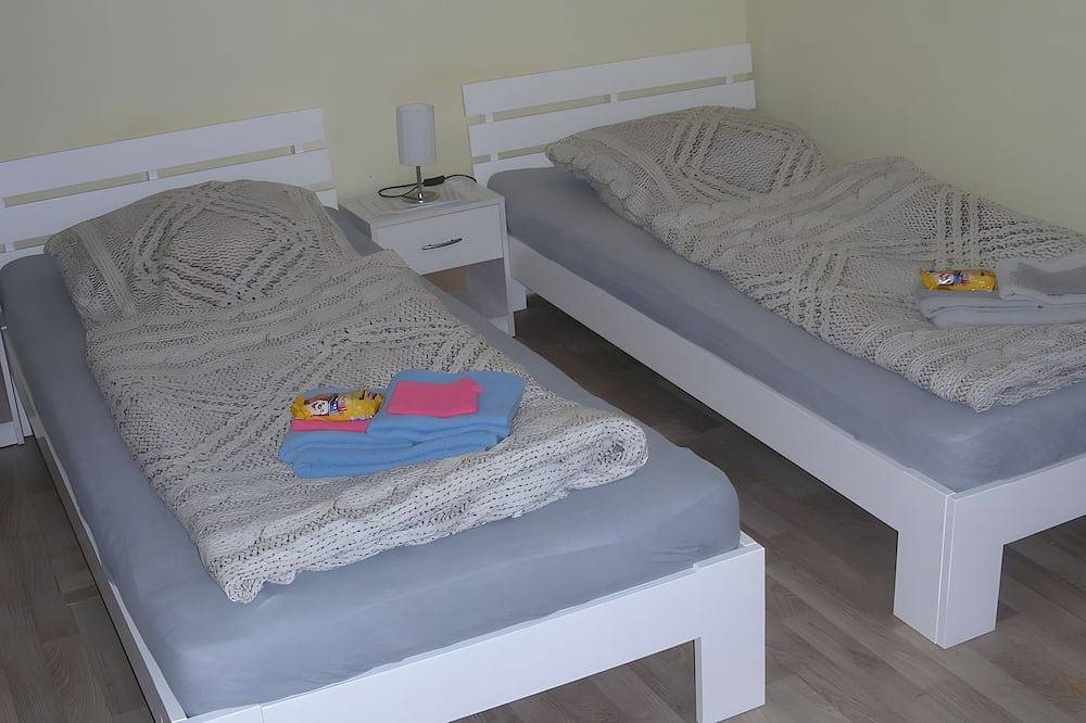 Ganze Wohnung, Apartment für 2 Personen (20 m²) mit Gemeinschaftsgarten und Wlan in Künzell, Rhön-Hessen