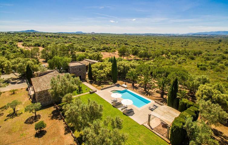 Acogedor apartamento con terraza, piscina y barbacoa in María de la Salud, Interior de Mallorca