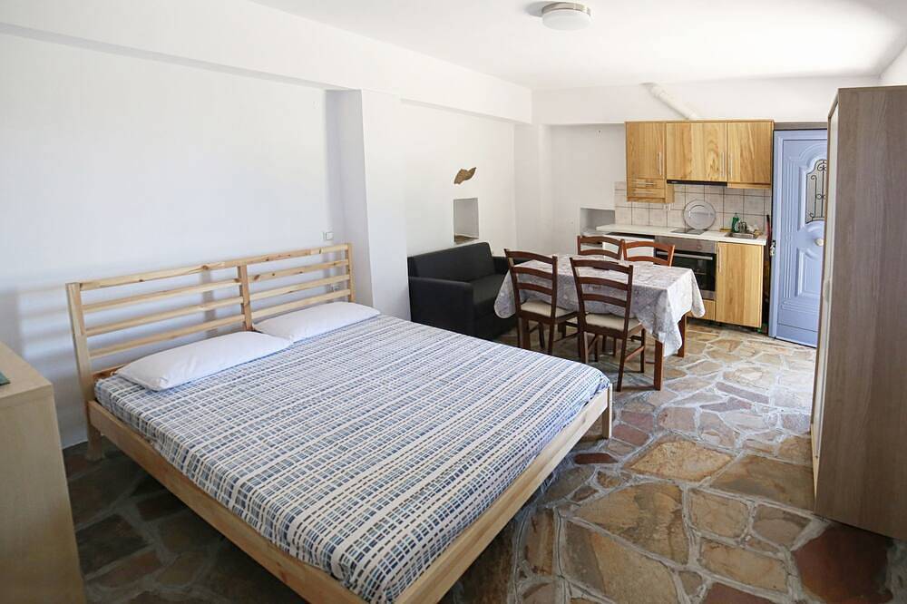 Moraitika Onroerend goed in Ikaria in Ikaria
