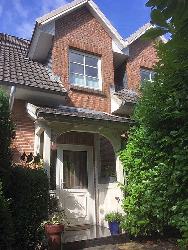 Ferienwohnung für 4 Personen, mit Garten und Balkon in Schuby