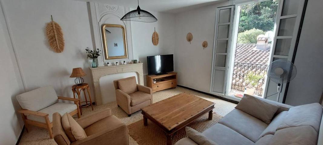 Location de vacances pour 6 personnes, avec balcon et vue, animaux acceptés à Saint-Guilhem-le-Désert - 2