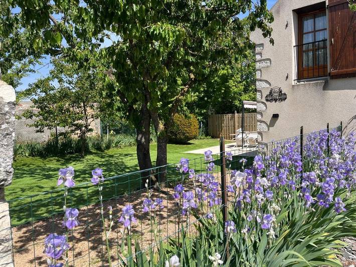 Location de vacances pour 8 personnes, avec Terrasse et Jardin dans Ébreuil - 2