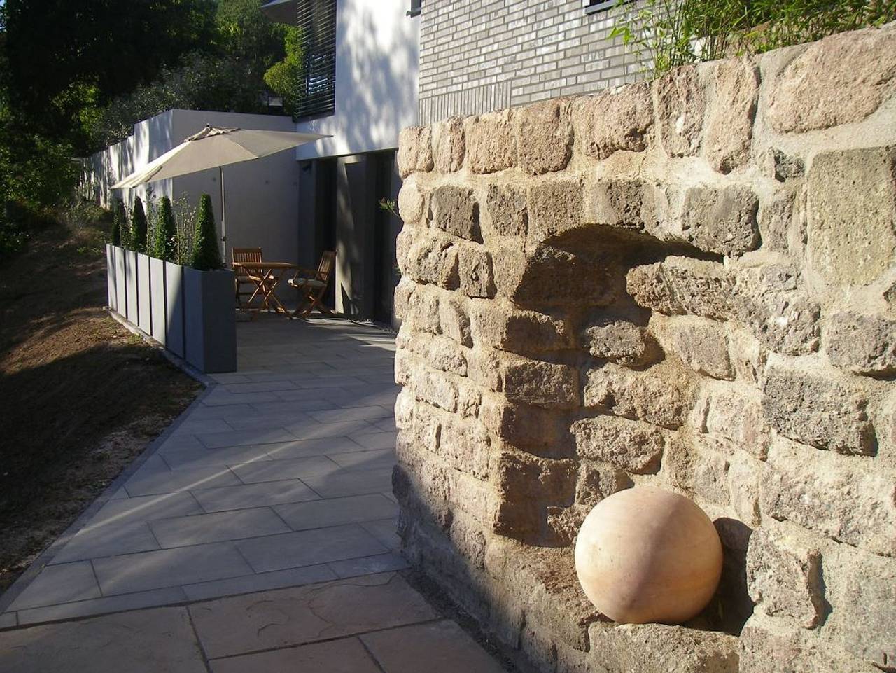 Ganze Ferienwohnung, Studio3 - Ferienwohnung (Wohnzimmer mit offener Küche, Schlafzimmer, Bad, Terrasse) in Wartburg, Eisenach