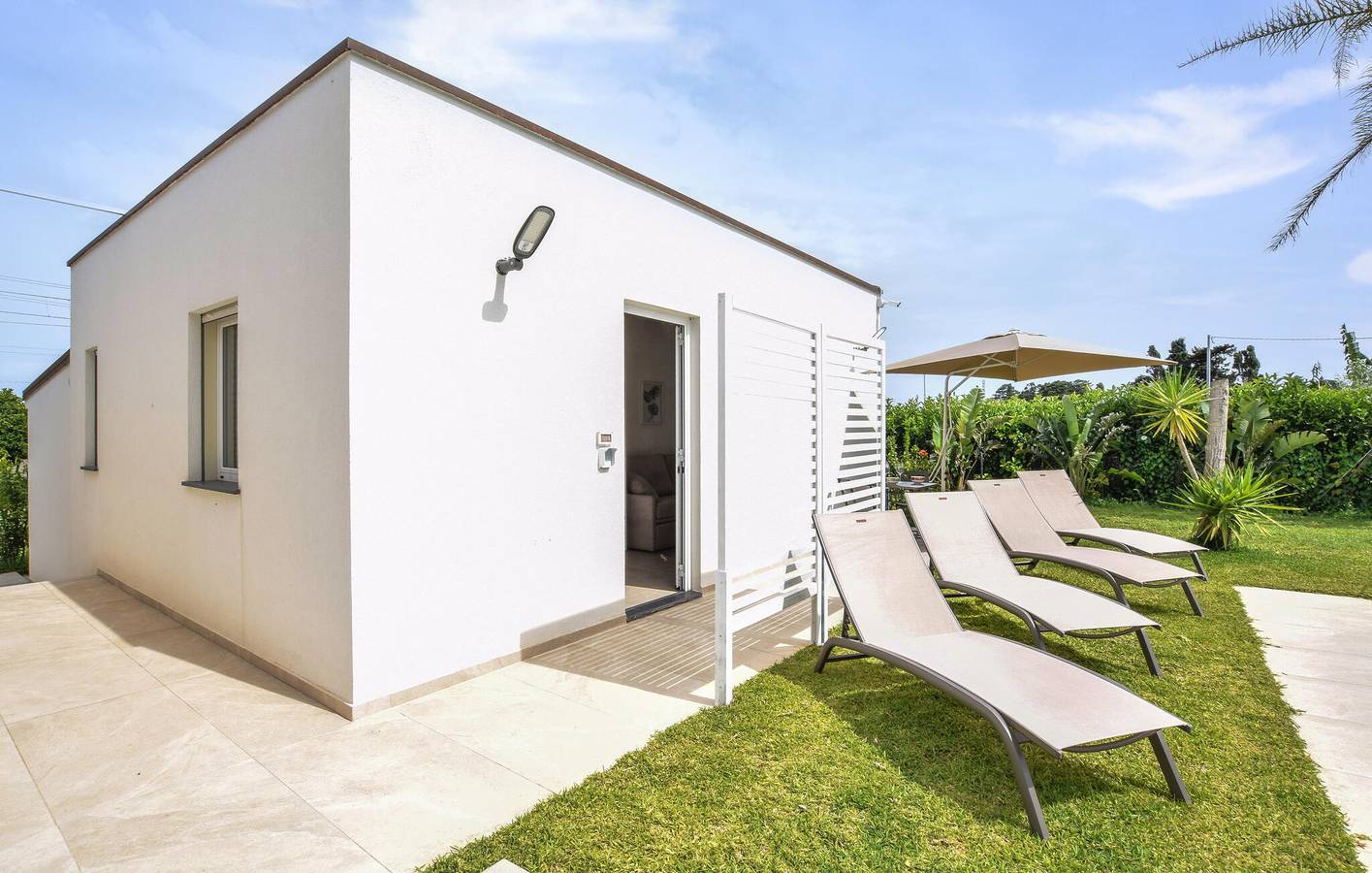 Cozy Apartment with Pool, Parking, & WiFi - 400m to Coastline in Torrenova, Messina Province