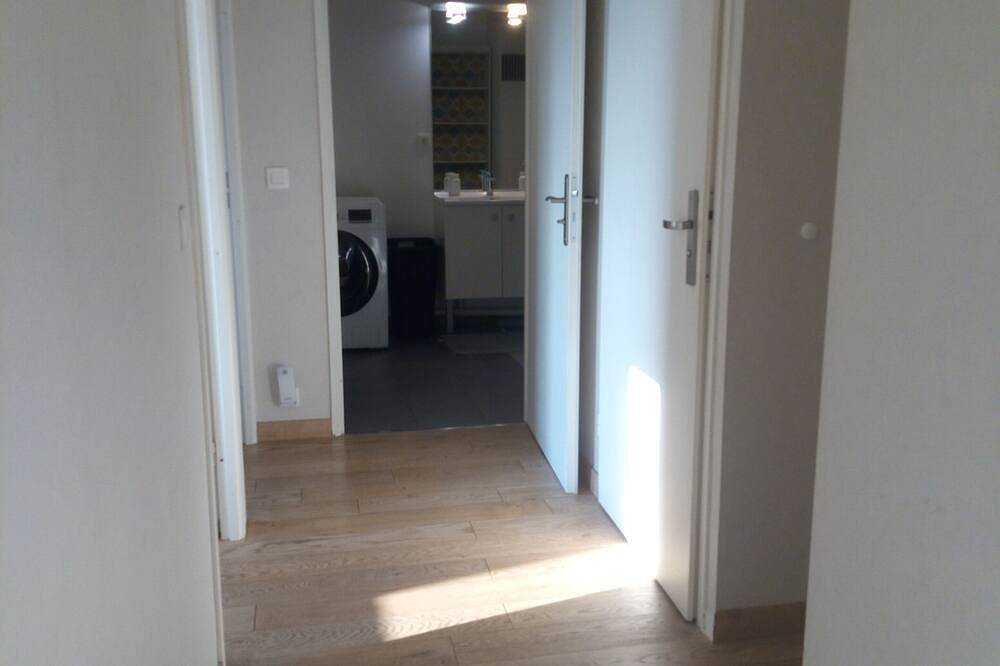 Entire apartment, Proche Paris / Fully furnished Apartment 3 bedrooms in Saint-Denis, Seine-Saint-Denis
