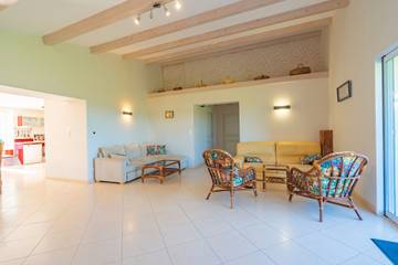 Maison De Vacances pour 6 Personnes dans Chenac-Saint-Seurin-d'Uzet, Région de Saintes, Photo 4