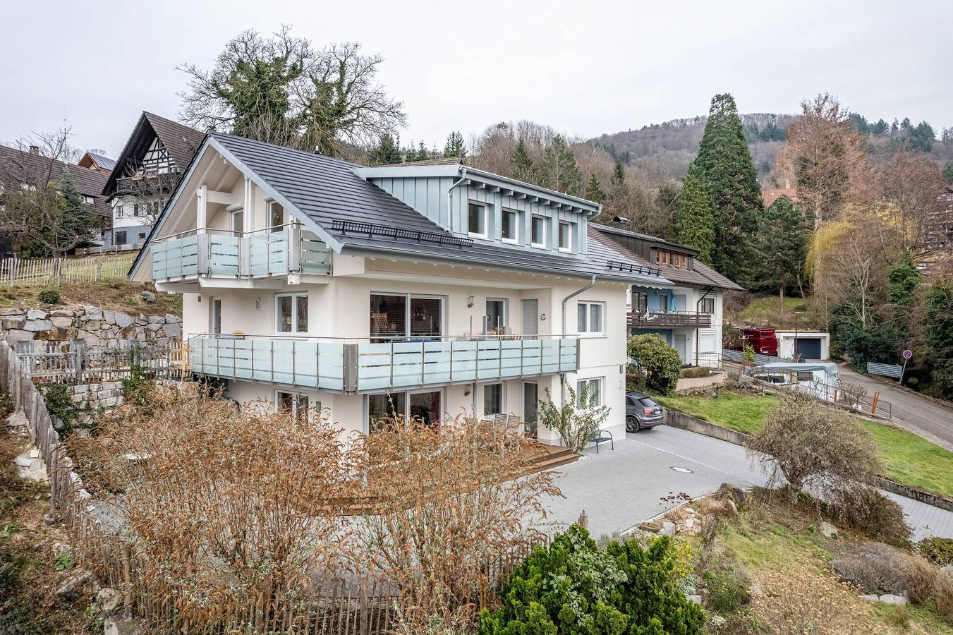 Apartamento inteiro, Apartamento 'Fewo Zeit Zu Zweit' com vista para a montanha, terraço privado e acesso Wi-Fi in Sasbachwalden, Central Black Forest