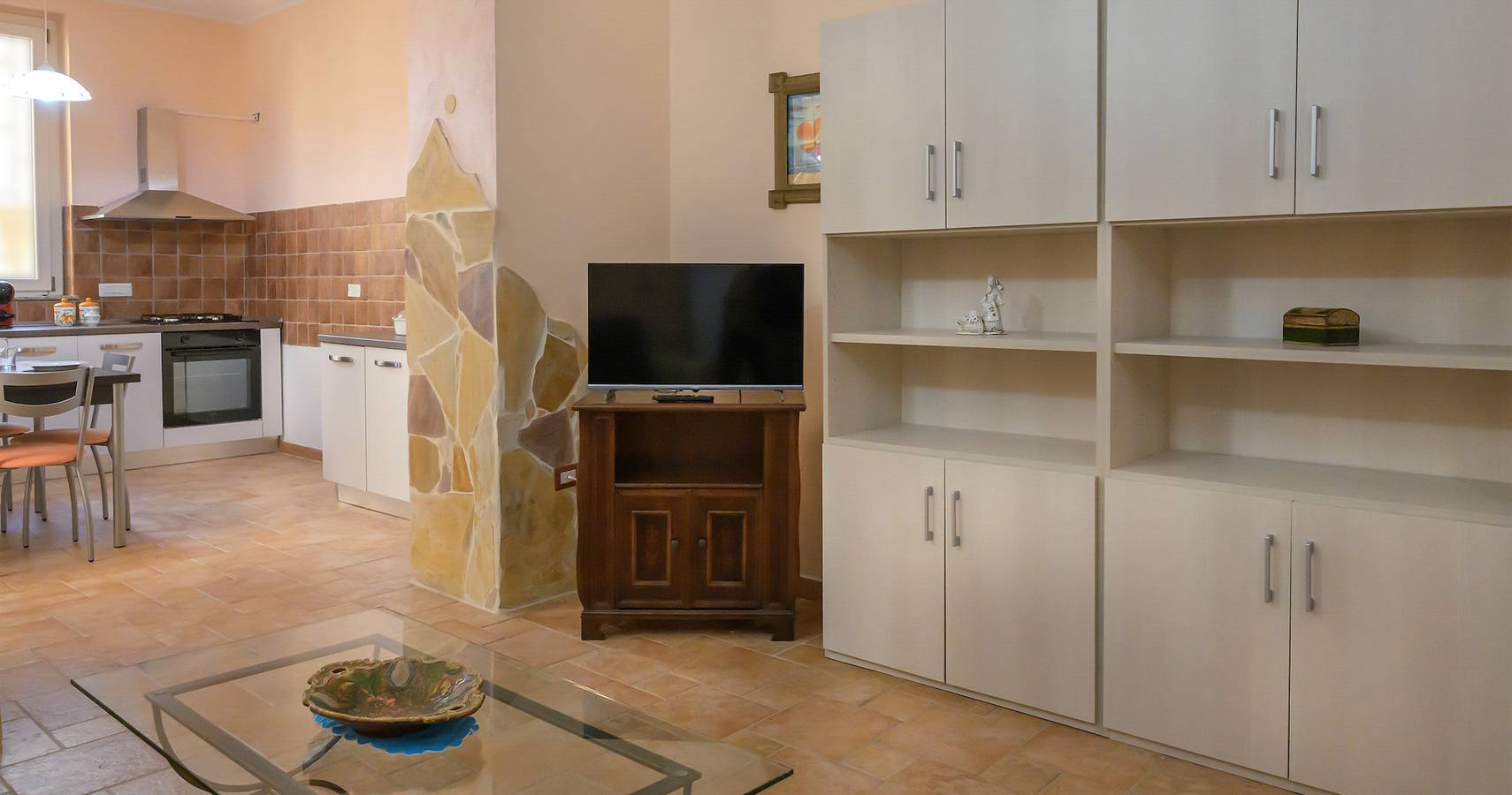 Entire apartment, Caravaggio47 in Pivarada, Sassari Province