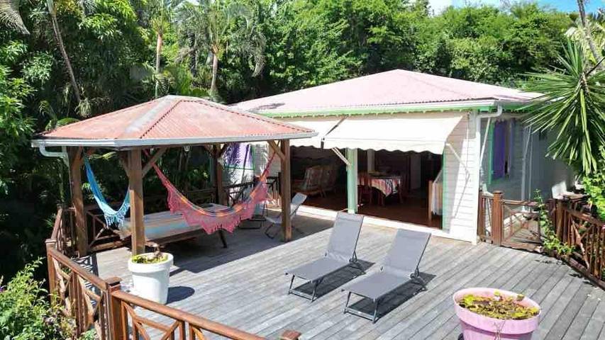 Location de vacances pour 4 personnes, avec vue et jardin à Vieux-Fort - 3