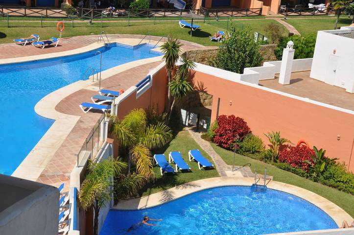 Ferienwohnung für 4 Personen, mit Terrasse und Garten sowie Pool in Manilva - 3
