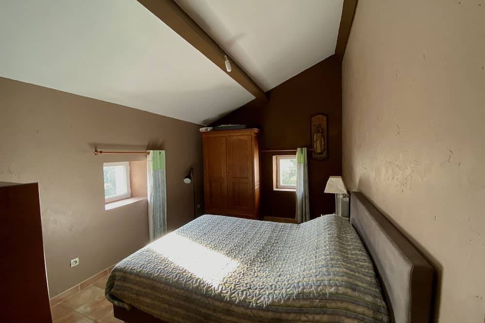 Haven Of Peace In The Heart Of The Cevennes, With Magnificent Views, in Le Vigan, Cévennes