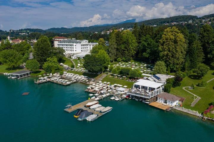 Hotel für 4 Personen, mit Sauna und Pool sowie Whirlpool und Garten in Velden am Wörther See