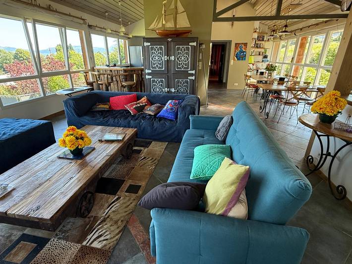 Amplia villa con terraza y jardín, se admiten mascotas y parking in Lugrin, Thonon-les-Bains region