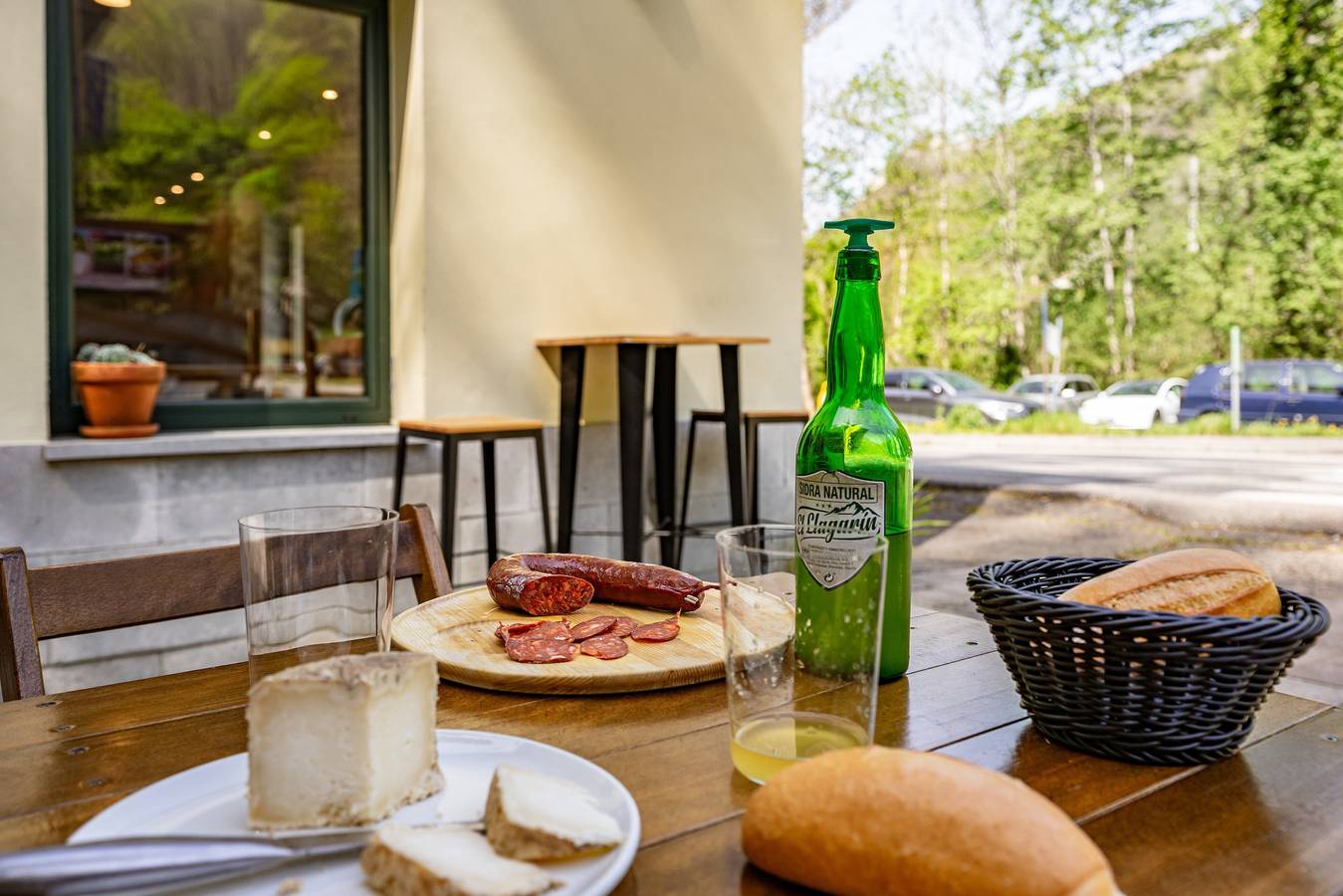 Studio entier, Appartement touristique 'La Estación' in Covadonga, Cangas de Onís
