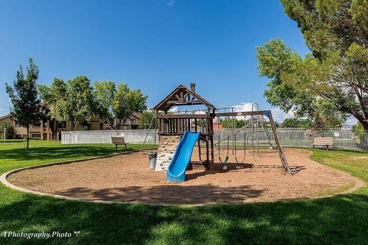 Ferienwohnung für 6 Personen, mit Pool und Whirlpool sowie Terrasse - 1