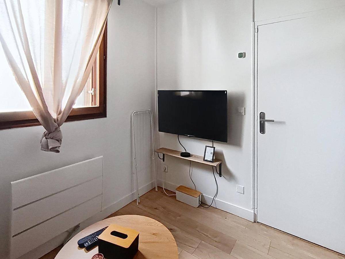 Appartement entier, Studio cosy tout équipé, idéal in Chilly-Mazarin, Essonne