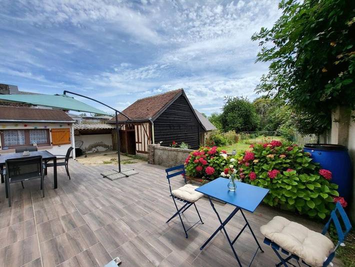 Location de vacances pour 6 personnes, avec vue et terrasse, animaux acceptés à La Bazoche-Gouet - 4