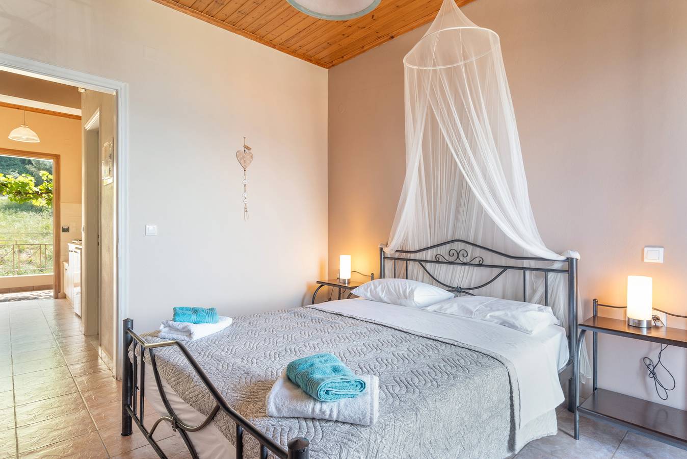 Entire studio, Studio Apartment 'Two Adults No 1' with Sea View, Wi-Fi and Air Conditioning in Nikiana, Alexandros