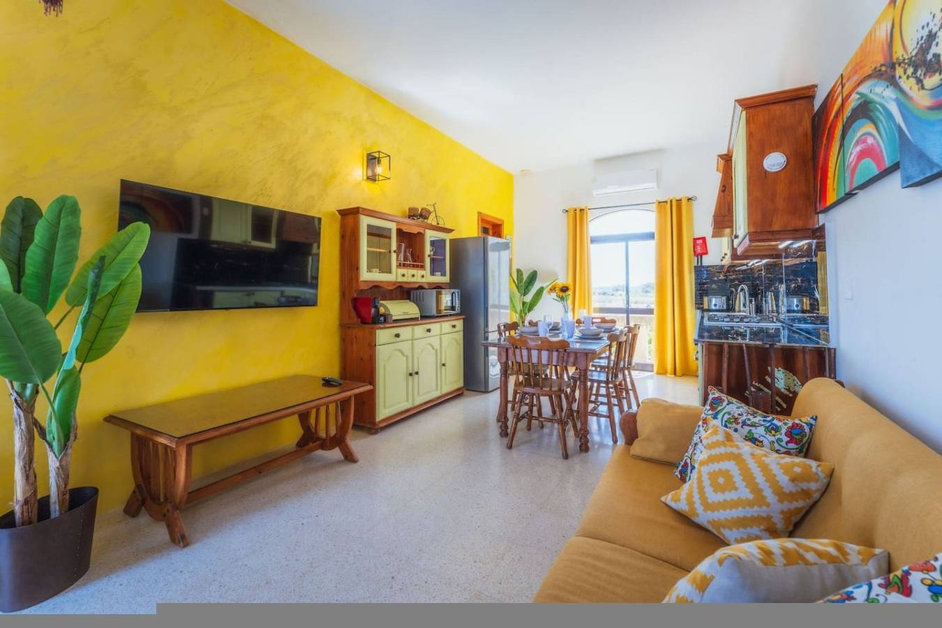 Tal Jordan Complex - The Sunflower Bungalow #2 in Gharb, Gozo