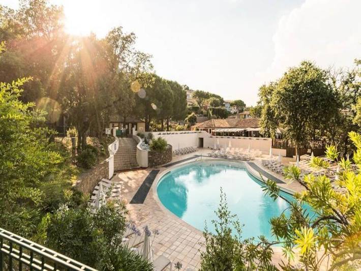 Vacation rental for 7 people, with terrace and pool, with pets in Grimaud