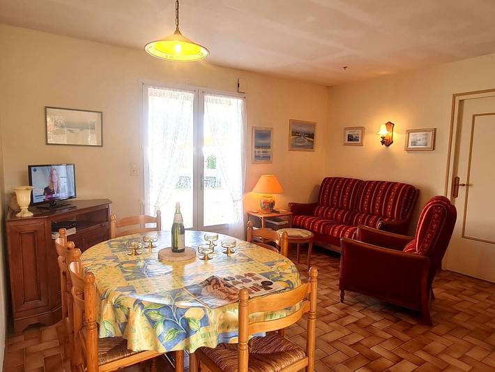 Maison à 2 km de la plage avec terrasse, jardin et garage à Brem-sur-Mer in Brem-sur-Mer, Vallée de la Loire