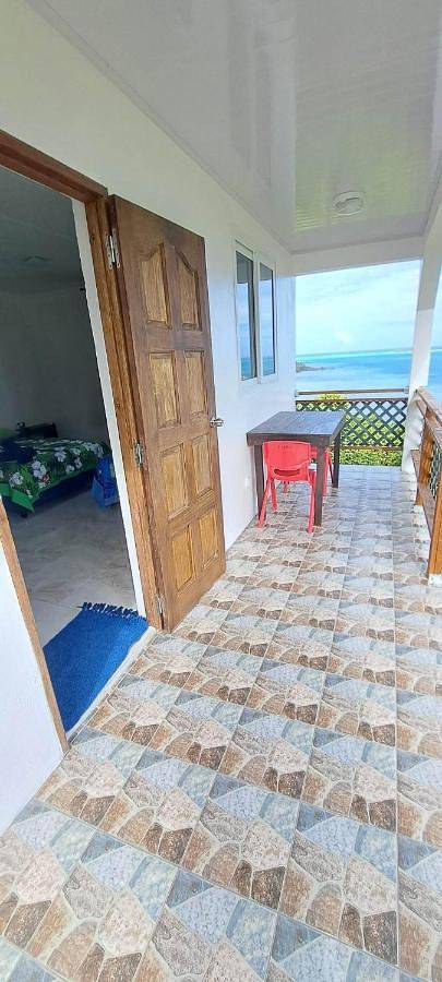 Gîte pour 4 personnes, avec balcon ainsi que vue et jardin dans Maupiti - 3