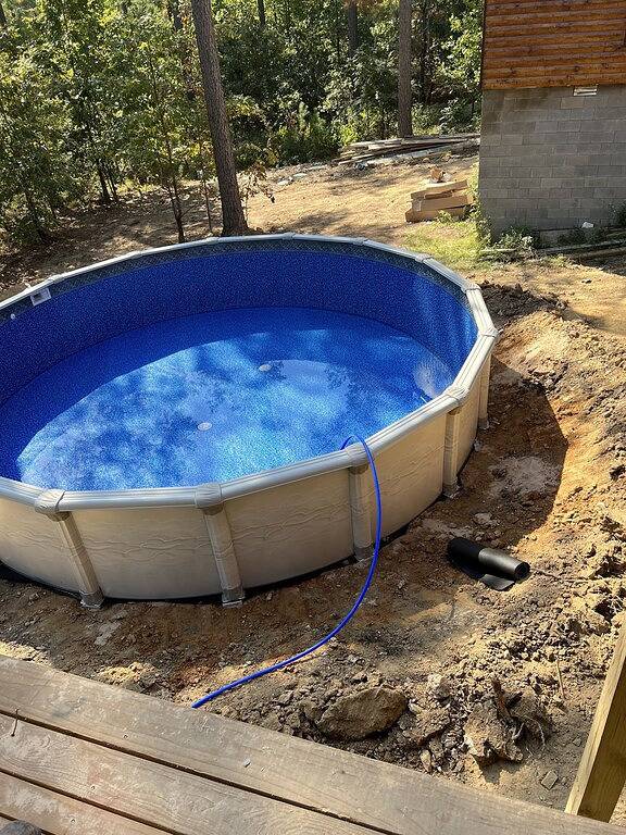 Log cabin for 40 people, with hot tub, with pets in Broken Bow