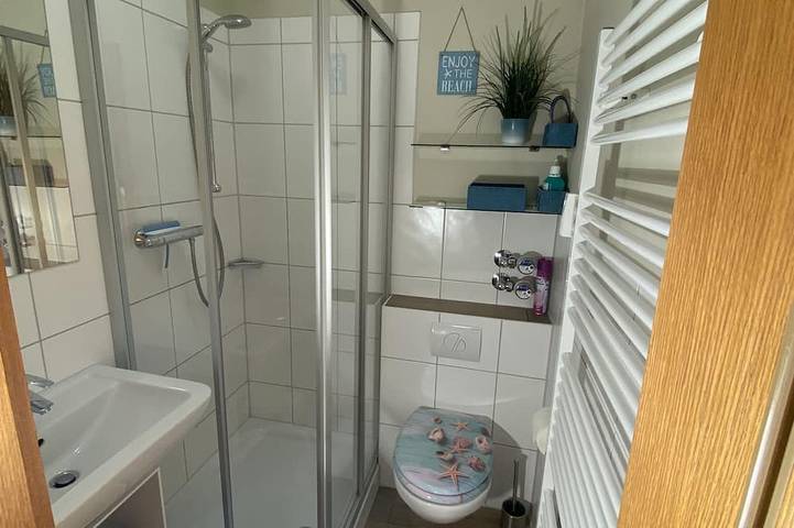 Ganze Wohnung, Renovierte 2-Zimmer Ferienwohnung \"Dünengras\" in Strandnähe in Büsum, Kreis Dithmarschen