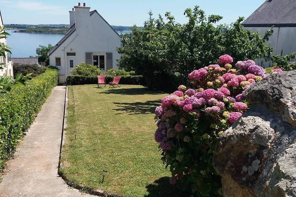 Gite presqu'ile de Crozon à Roscanvel Vue Mer Animaux acceptés in Roscanvel, Région de Châteaulin