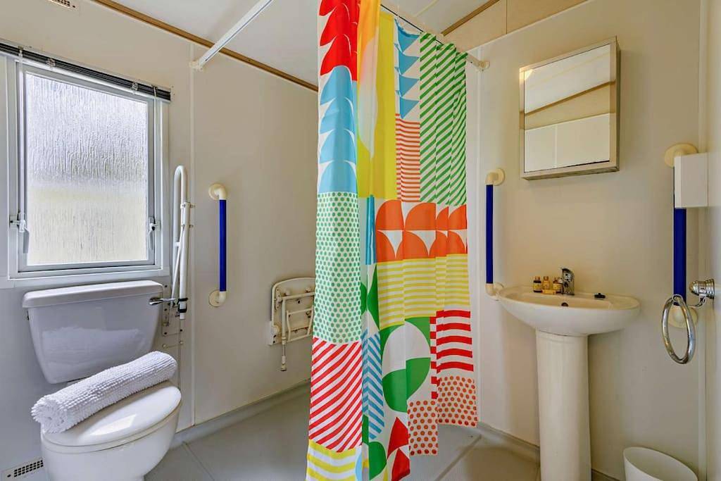 Entire apartment, Sandcastle Mobility Lodge in Mudeford, Christchurch