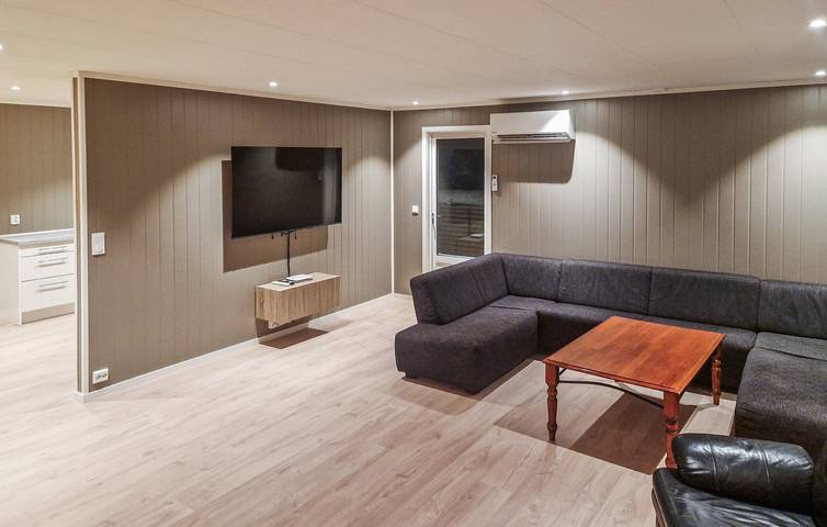 Ferienhaus für 12 Personen mit Terrasse in Røyrvik