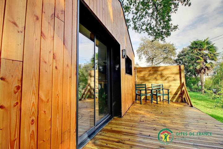 Gîte pour 2 personnes, avec terrasse dans Theix-Noyalo - 2