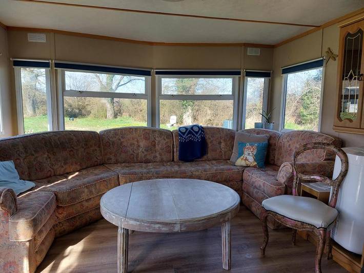 Camping pour 6 personnes, avec vue ainsi que piscine et jardin, animaux acceptés dans le Cher - 2