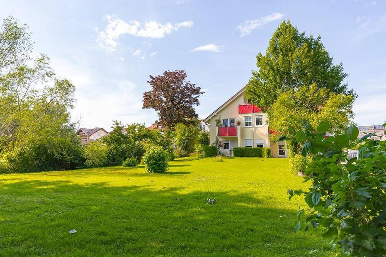 Entire apartment, Apartment 'Manns' with Shared Garden, Balcony and Wi-Fi in Wasserburg (Bodensee), Bavarian Swabia