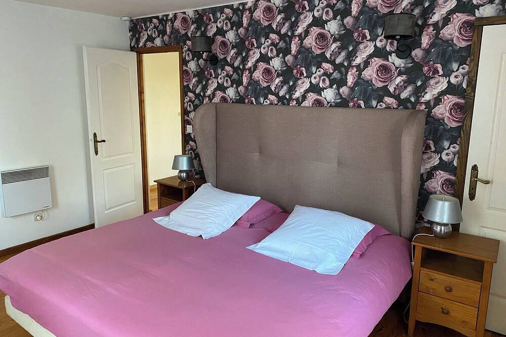 Laizon chalet for 7 persons with jacuzzi and seasonal pool in Ernes, Région de Caen