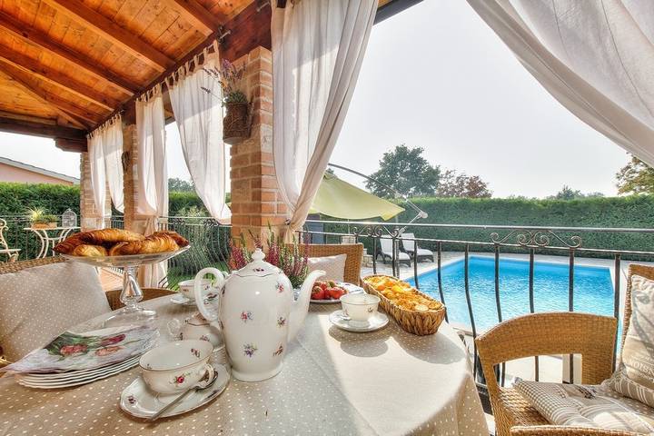 Villa für 6 Personen, mit Pool und Garten in Porec und Umgebung - 4