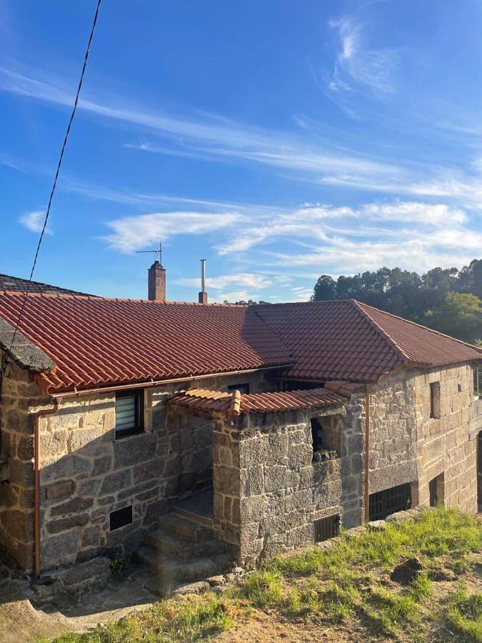 Location de vacances pour 8 personnes, avec balcon et vue à Leiro