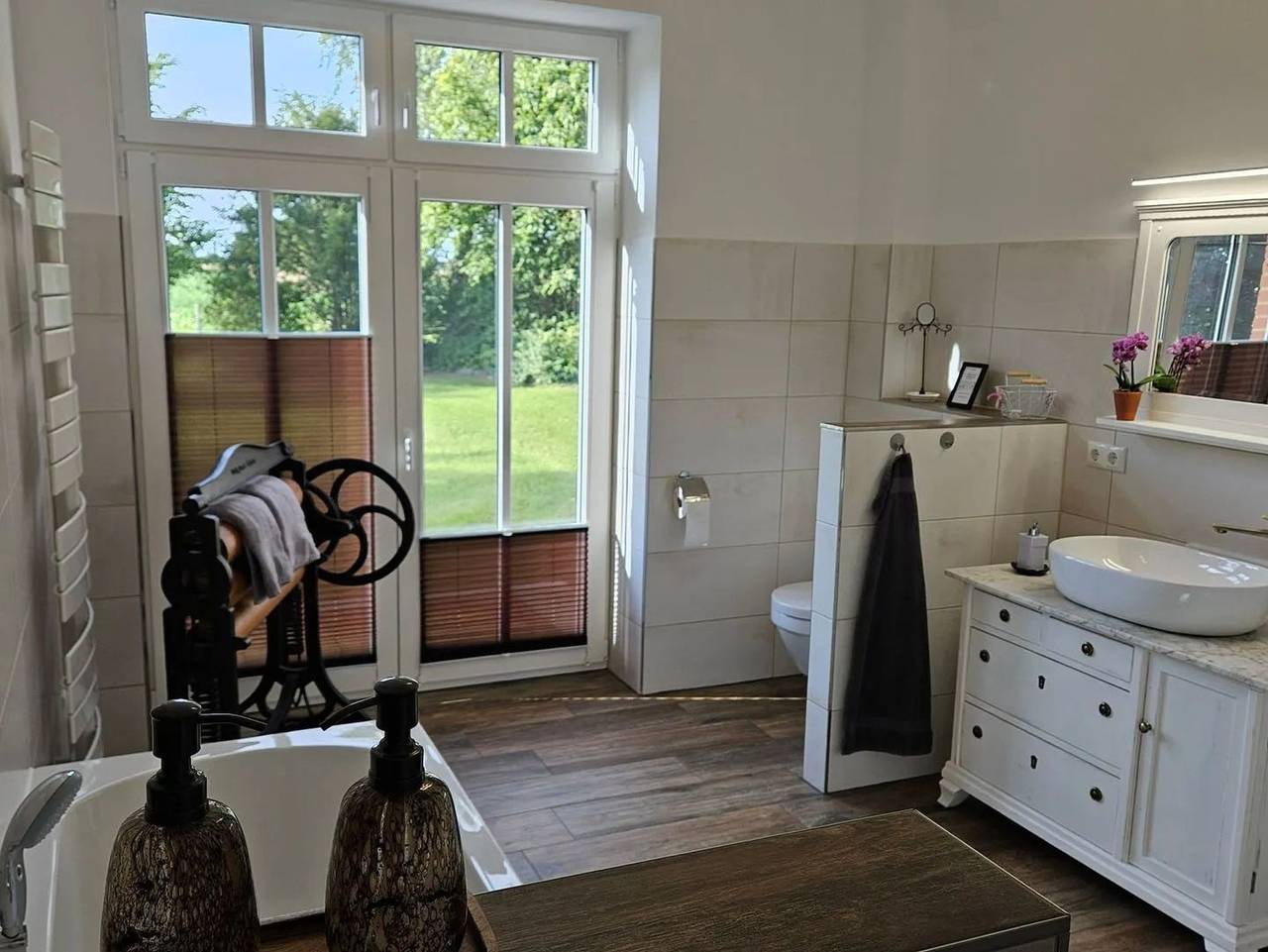 Ganze Ferienwohnung, Herrenhaus Darbein - Herrenhaus Wohnung in Dargun, Mecklenburgische Seenplatte