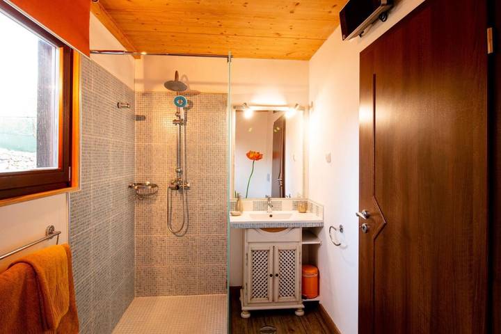 Location de vacances pour 2 personnes, avec piscine et jardin ainsi que vue et sauna dans Alte - 4