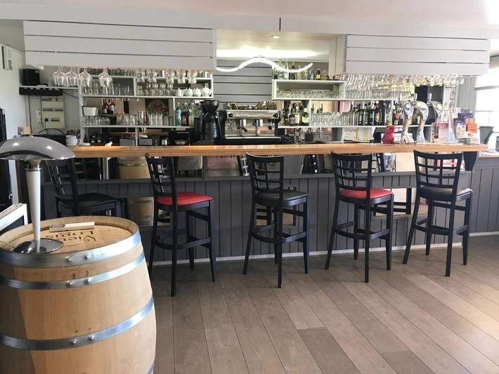 Hôtel pour 3 personnes, avec jardin dans Clam - 2