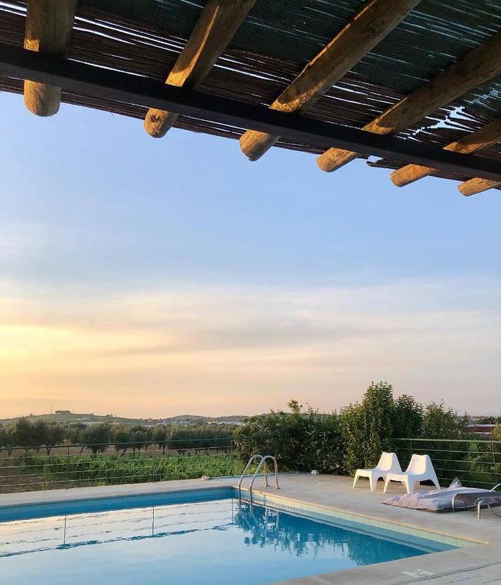 Maison de campagne pour 4 personnes, avec terrasse et vue ainsi que piscine et jardin, animaux acceptés à Borba - 2