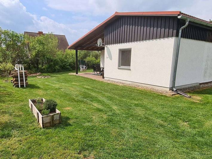 Bungalow in Priepert mit Schwimmbecken in Priepert, Mecklenburg-Strelitz