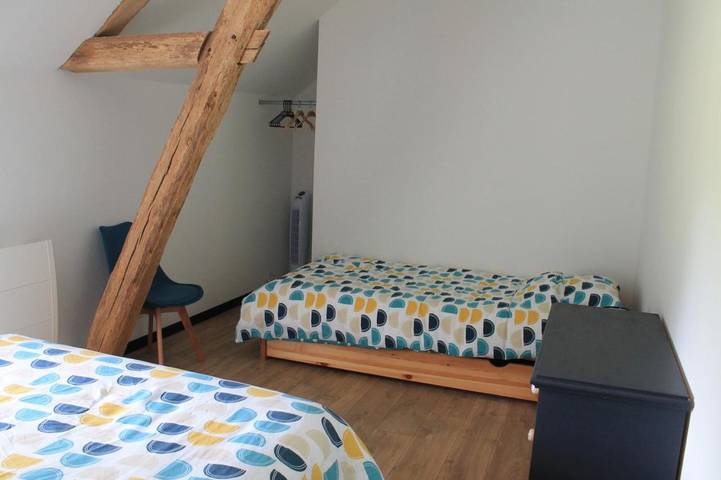 Location de vacances pour 8 personnes, avec terrasse et vue dans Saint-Georges-sur-la-Prée - 3